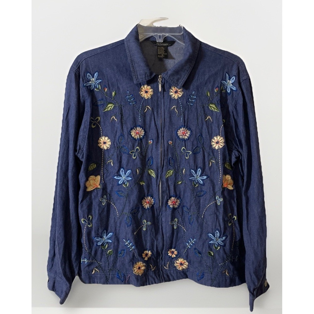 T & Company Sz M Denim‎ Jacket Zip Long Sleeve Embroidered Flower Shirt Shacket